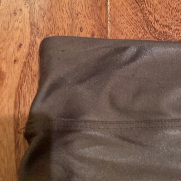 Koral leggings in Small - Picture 8 of 10